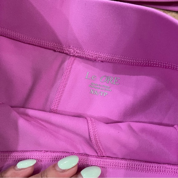 Le Ore | Sorelle One Shoulder Bra + Biker Shorts Size: XS/S - Picture 3 of 5